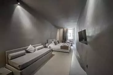 پانسیون Elysium Suites Collection