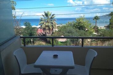 پانسیون Zante Vero Rooms