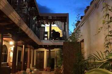 هتل Mansion Del Rey