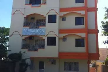 Hotel Reddoorz @ Tondaligan Beach