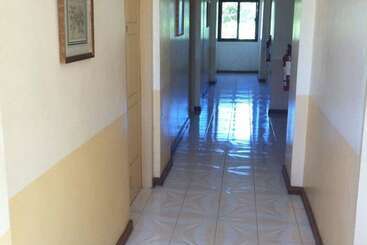 Hotel Reddoorz @ Tondaligan Beach