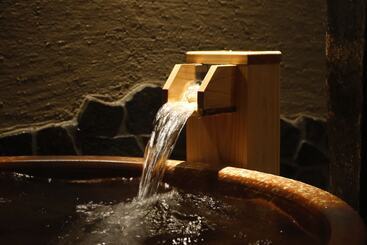 בית מלון כפרי Dormy Inn Premium Osaka Kitahama