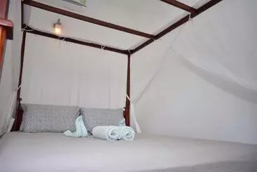 Hotel Thambili Cabanas