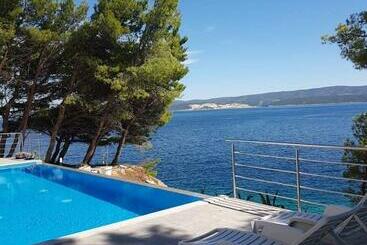 Turist apartmanları Villa Charlotte