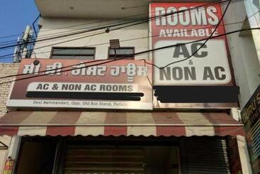 هتل C D Guest House By Oyo Rooms