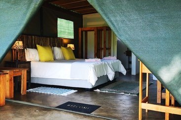 Отель Kingfisher Bush Lodge