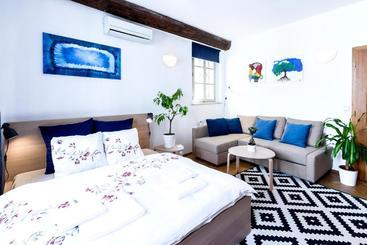 Apartament Fantom Home