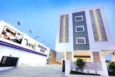 Hotell Jump In & Out