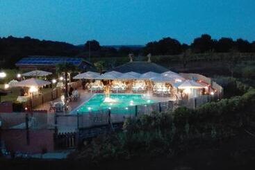 بيت ريفى Agriturismo La Valle Di Ceri