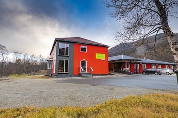 Жильё для туристов North Of Lyngen Apartments