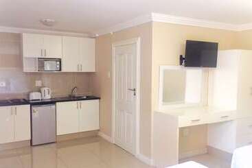 בית מלון כפרי Bayside Pinetown