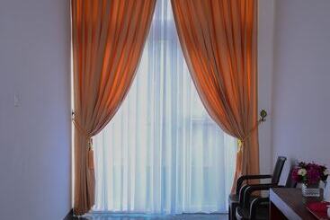 בית מלון כפרי Star White Negombo