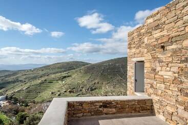 דירות לתיירים Tinos Pegion House