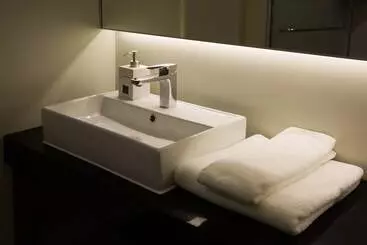 Capsule Hotel  Darakhyu  T1