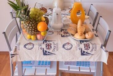 ツーリストアパートメント Villa Marina