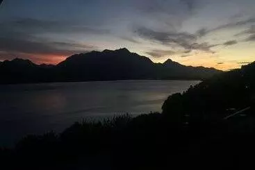 ペンション Aquarius De Lavender Lake View B&b