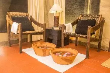 هتل Jagatpur Lodge