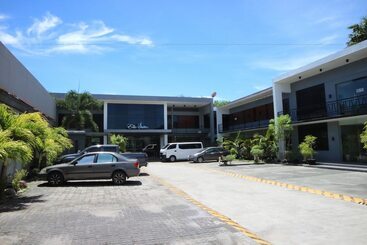 Otel The Horizon Suites And Arcade