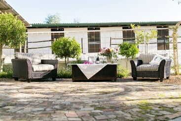 Pension Vredenburg Manor House