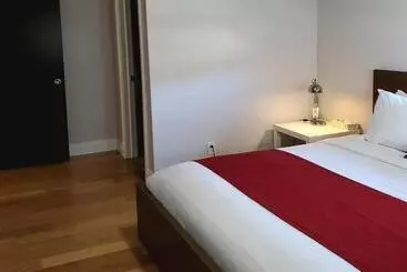 簡易ホテル Cribs On The Hill