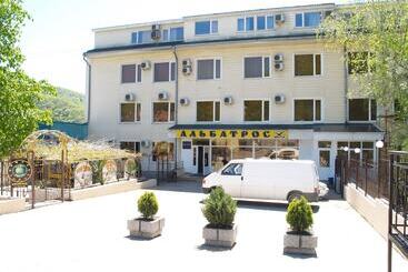 فندق Albatros