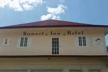 هتل Sunset Inn