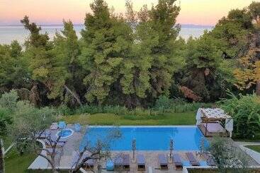 アパートホテル Avatel Eco Lodge