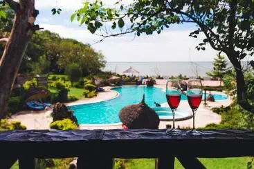 Hotel Kuriftu Resort & Spa Lake Tana