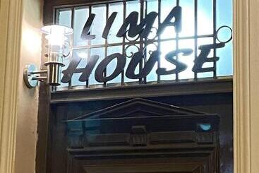 Lima House Hostel