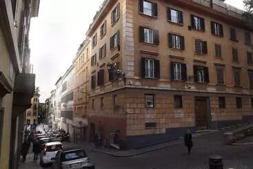 هتل Piazza Di Spagna Suite De Charme