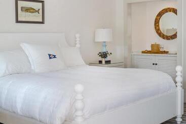 בית מלון כפרי Baron S Cove