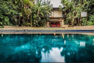 هتل Willows Boutique