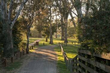 بيت Big4 Seymour Holiday Park