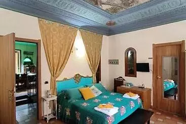 تختخواب و صبحانه Vittorio Emanuele Rooms Di Prinzi
