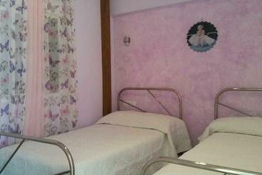 별장 Casa Los Jardines De Lola