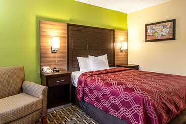فندق Econo Lodge