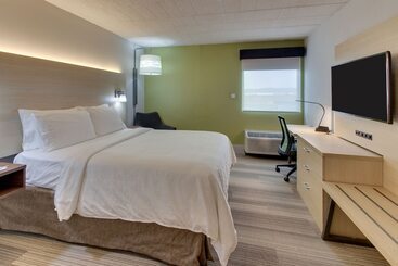 Отель Holiday Inn Express Pittston  Scranton Airport, An Ihg