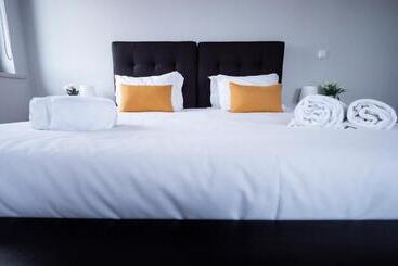 Villa Caparica Hostel