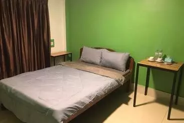 Otel Route 76 Guest House