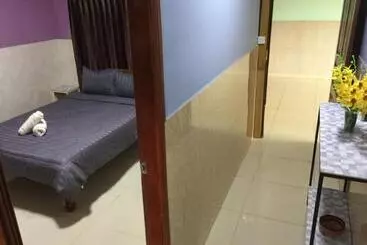 Hotel Route 76 Guest House