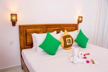 בית מלון כפרי White Camelot