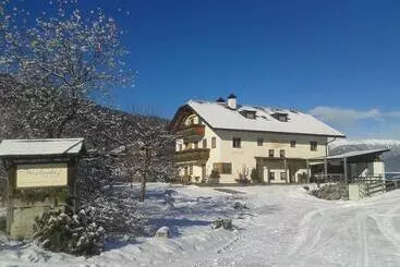 ホテル Appartements Färberhof