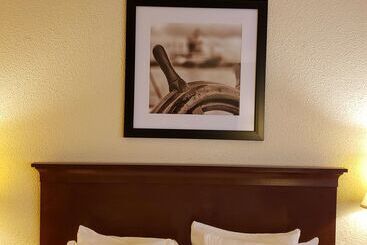 فندق Best Western Merry Manor Inn