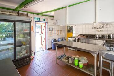 旅馆 Coffee Shack Adventure Backpackers & Self Catering