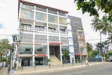 Hotel Centhara Beach Weligama