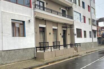 تختخواب و صبحانه Ora Apartament