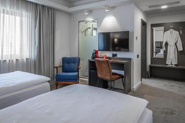 هتل Charm Boutique