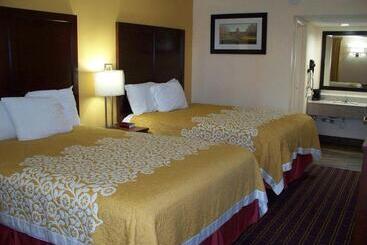 فندق Bluegrass Inn