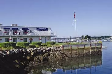 فندق Boothbay Harbor Inn
