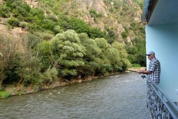 پانسیون New Sanahin